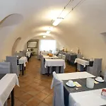 מלון Pinamonte 3*