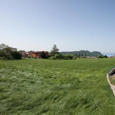 Отель Pinamonte Костермано