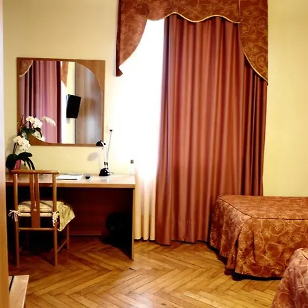 Pinamonte كوسترمانو